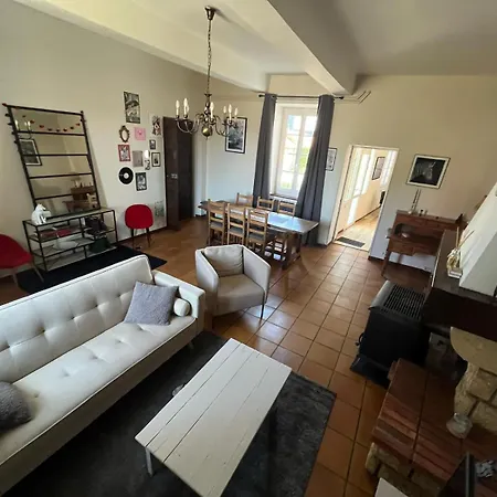 Maison De Style Villa *